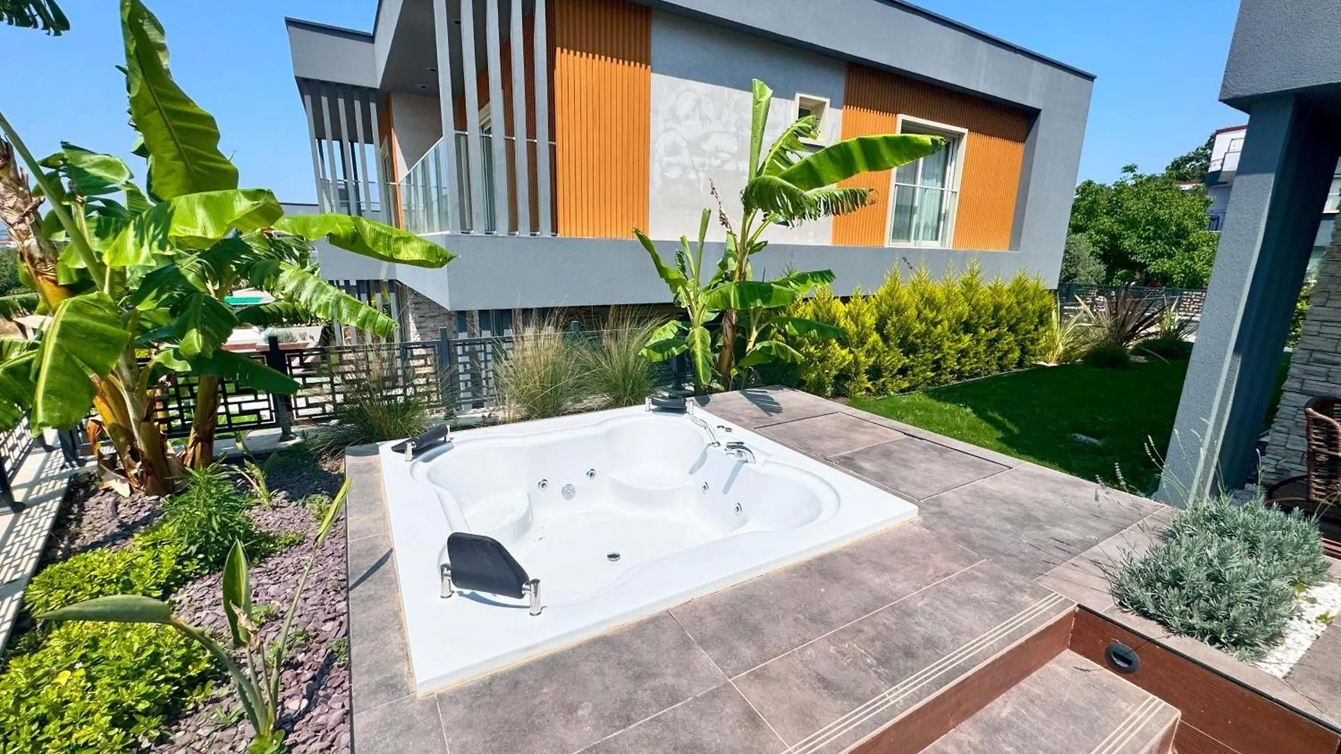Privia Villas By Seven For Life Kusadası 0*,